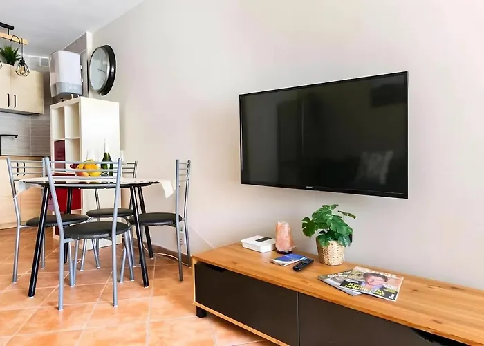 Cosy Apartment In Los Cristianos 5Min To The Ocean
