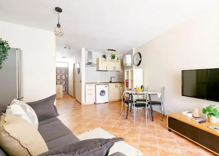 Cosy Apartment In Los Cristianos 5Min To The Ocean